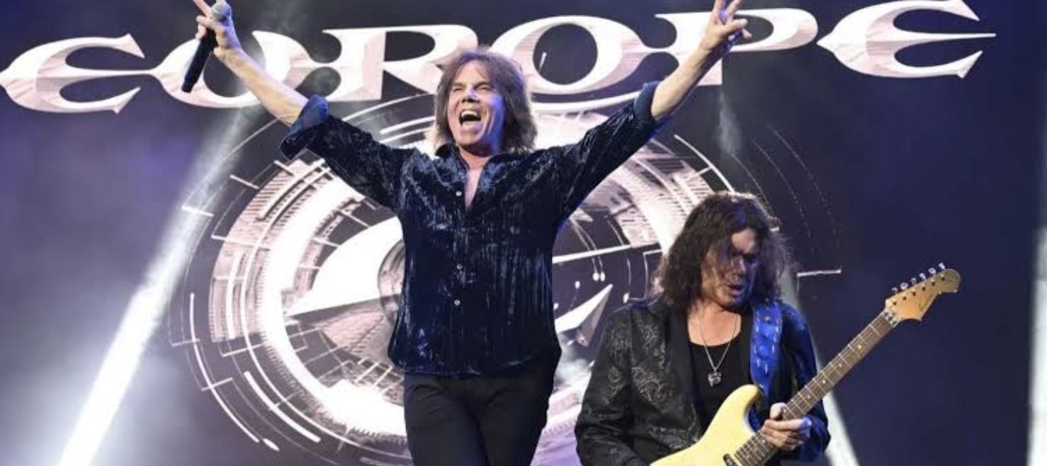 Joey Tempest og John Norum på scenen.